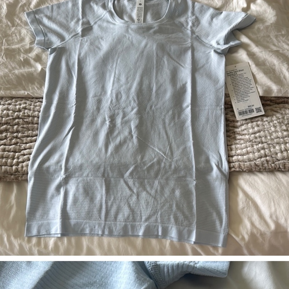 Lululemon Athletica Sky Blue Tee - Picture 9 of 9